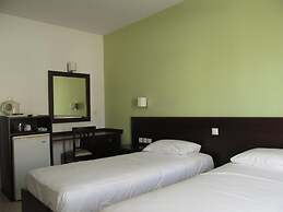 Rio Hotel