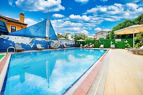 Dedeminn Garden Hotel