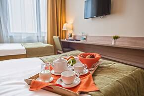 SkyEXPO Hotel