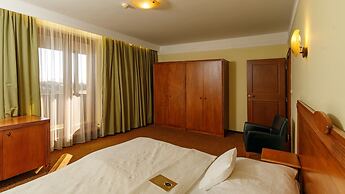 Hotel International