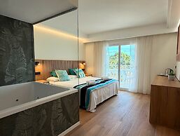 Welikehotel Triton Beach