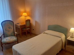 Hotel Moderno