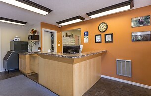 Carmel Inn