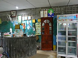 Khao Sok Island Resort and Spa