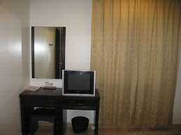 Rainbow Hotel