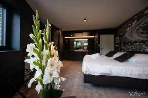 Hotel La Reine