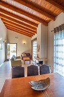 Apolis Villas & Suites