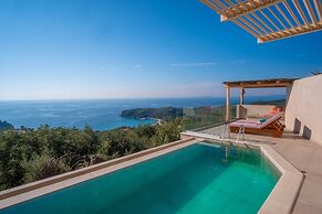Apolis Villas & Suites
