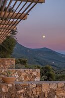 Apolis Villas & Suites