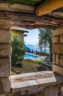 Apolis Villas & Suites