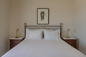 Apolis Villas & Suites