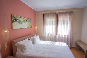 Apolis Villas & Suites