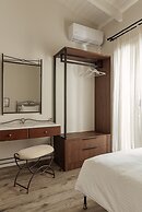 Apolis Villas & Suites