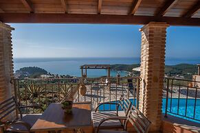 Apolis Villas & Suites