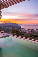 Apolis Villas & Suites