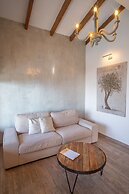Apolis Villas & Suites