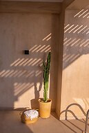Apolis Villas & Suites