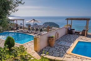 Apolis Villas & Suites