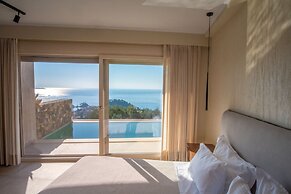 Apolis Villas & Suites