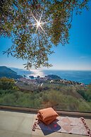 Apolis Villas & Suites