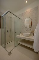 Apolis Villas & Suites