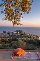 Apolis Villas & Suites