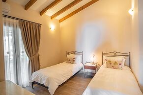 Apolis Villas & Suites