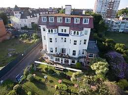 Hotel Riviera