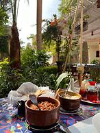 Amon Hotel