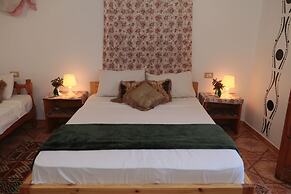 Amon Hotel