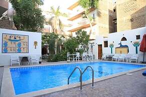 Amon Hotel