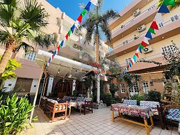 Amon Hotel