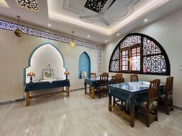 Amon Hotel