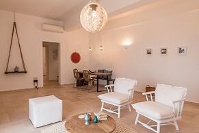 Enastron Suites