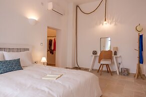 Enastron Suites