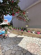Villa Antonis