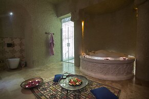 Elika Cave Suites Cappadocia, Curio Collection by Hilton