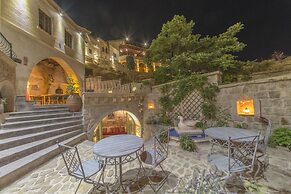 Elika Cave Suites Cappadocia, Curio Collection by Hilton