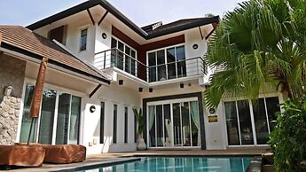 Suriya Som Villa