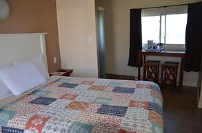 Clifty Cove Motel
