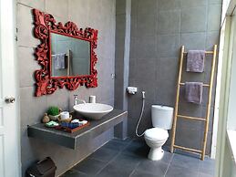 Dejavu Hotel