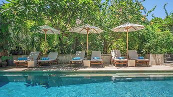 Bale Sampan Bungalows