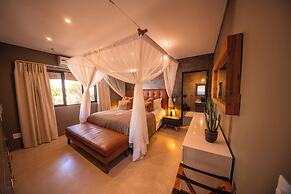 Mhondoro Safari Lodge & Villa