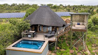 Mhondoro Safari Lodge & Villa