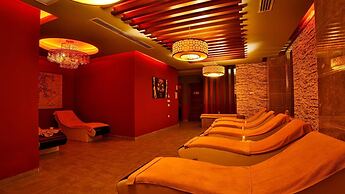 Side Aluna Hotel