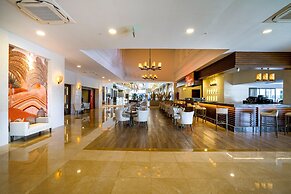Side Aluna Hotel