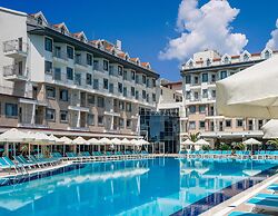 Side Aluna Hotel