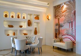 Side Aluna Hotel