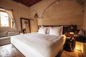 Millstone Cave Suites