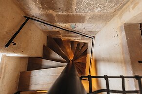 Millstone Cave Suites